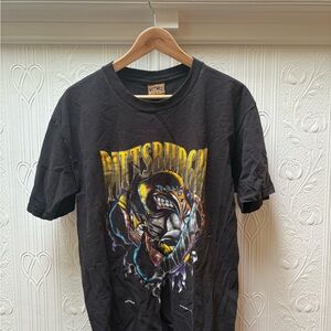 NHL Vintage Pittsburgh Penguins Black Graphic Tee